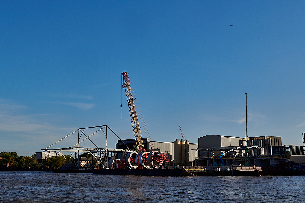 OnTheThames111022-11