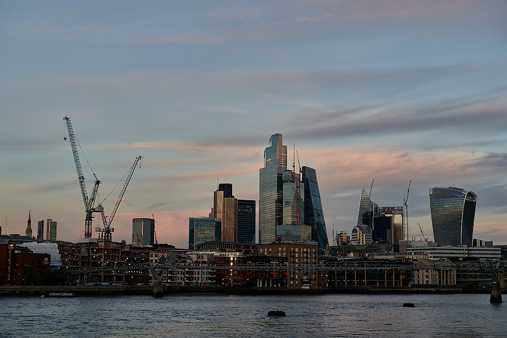 OnTheThames111022-24
