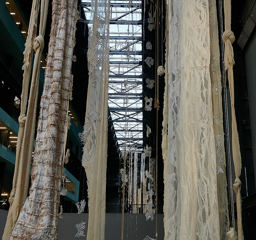 TateModernTurbineHall111022-2