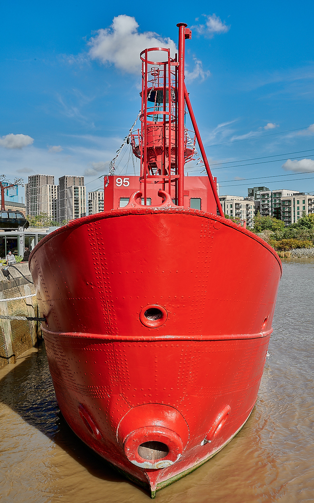 TrinitBouyWharfLightship111022-2