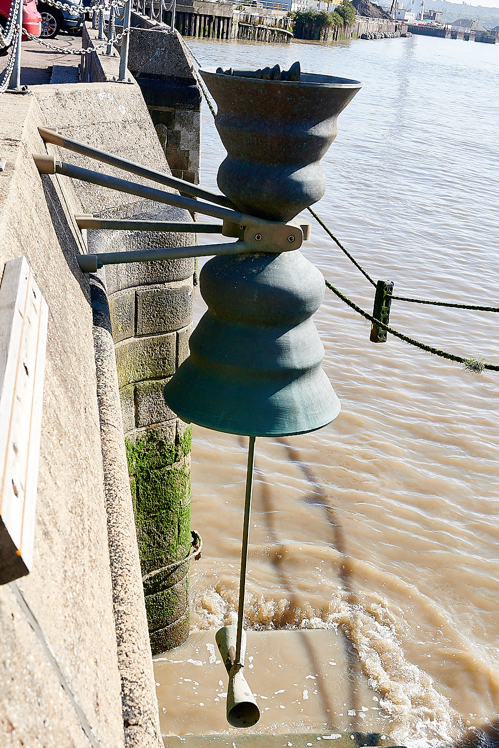 TrinityBouyWharfTideBell111022-3